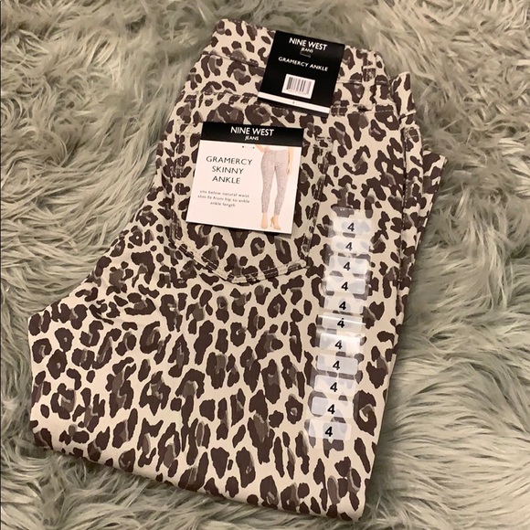 NWT** Nine West Printed Ankle Jeans - Picture 4 of 10